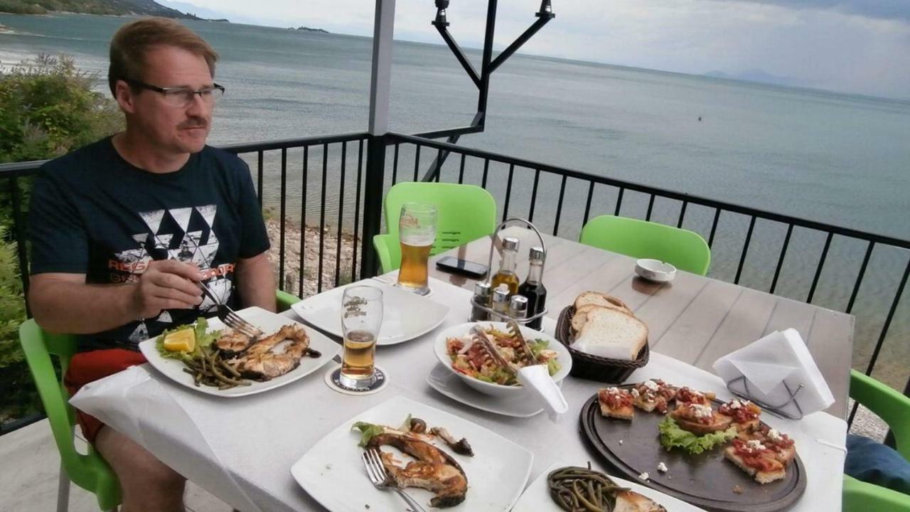Rooms Lake View Balani Restaurant Shkodër Exteriör bild