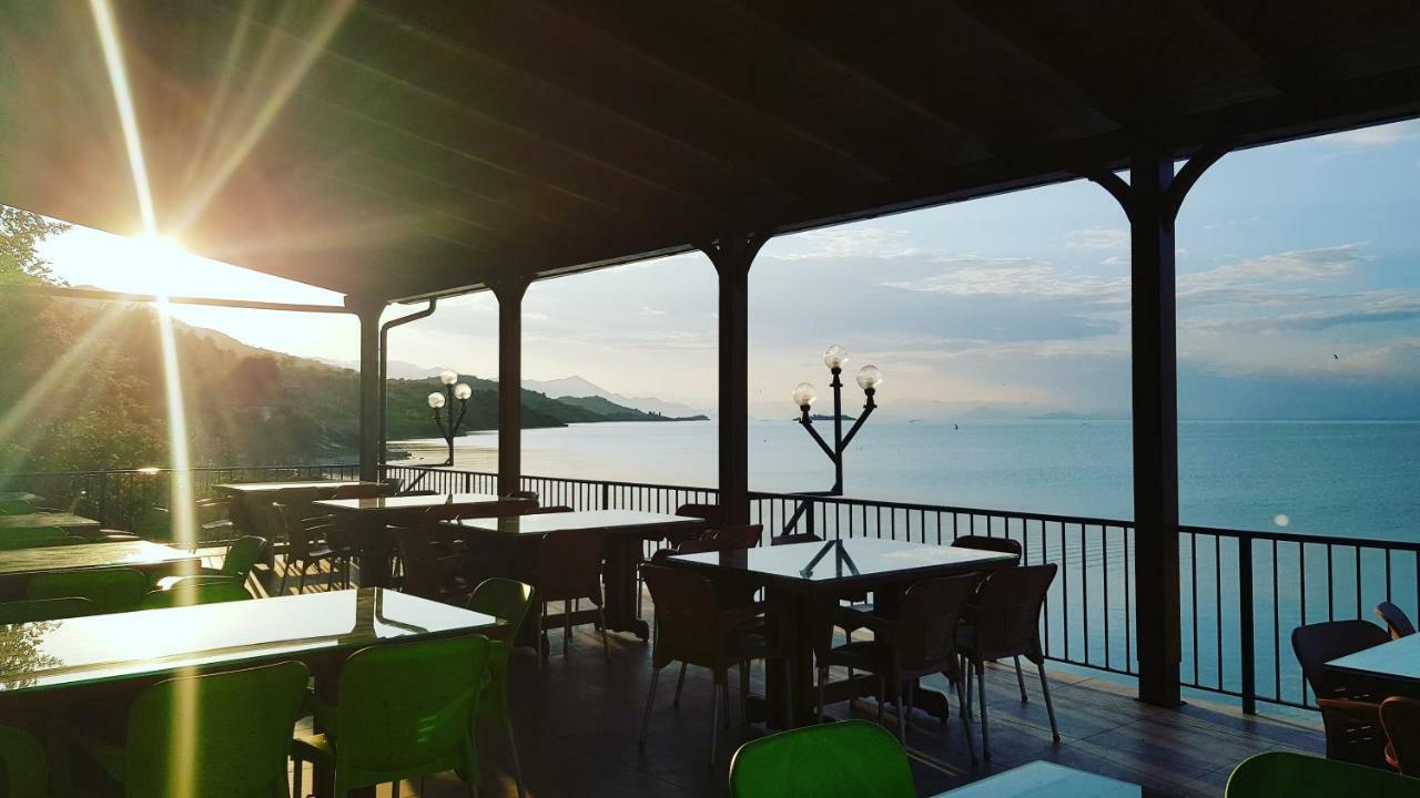 Rooms Lake View Balani Restaurant Shkodër Exteriör bild